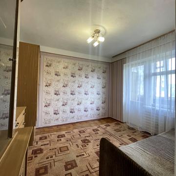 Богатирська вул., 10