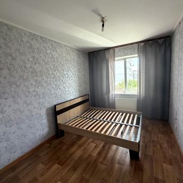 Каштанова вул., 14