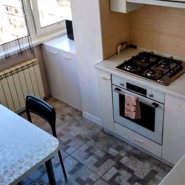 Дніпровська набережна вул., 7-А