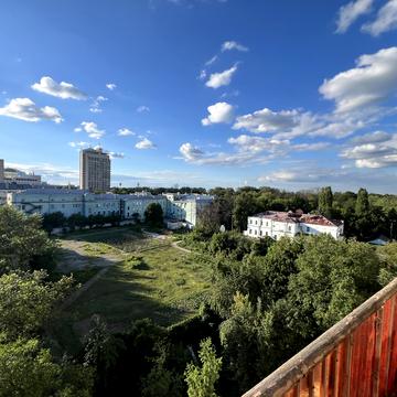 Михайла Грушевського вул., 34-А
