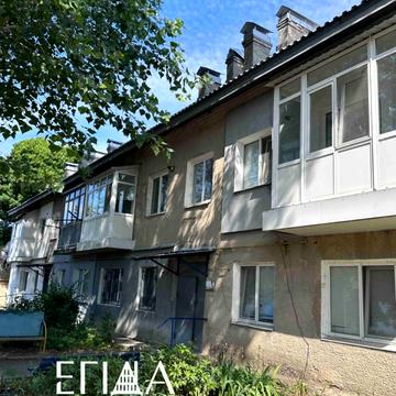 10-та Лінія вул., 52