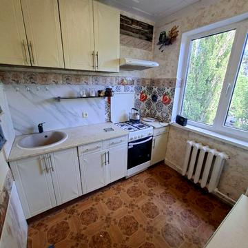 Вацлава Гавела бульв. (Івана Лепсе), 87-А
