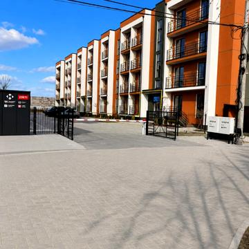 Українська вул., (Будинок 3)