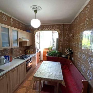 Сімї Глодан вул. (Ільфа і Петрова), 8