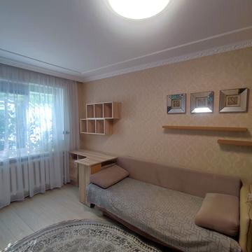 Космонавтів просп., 67