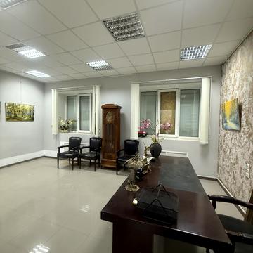 Максиміліанівська, 8