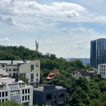 Старонаводницька вул., 8