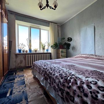 Незалежності вул. (Космонавта Попова), 13