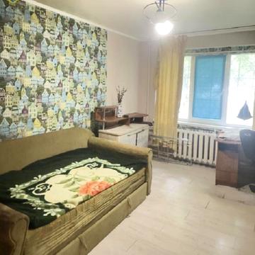 Академіка Корольова вул., 68