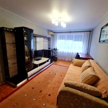 Академіка Корольова просп., 12-Л