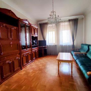 Петра Калнишевського вул. (Харитонова), 8