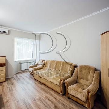 Зелена вул., 25