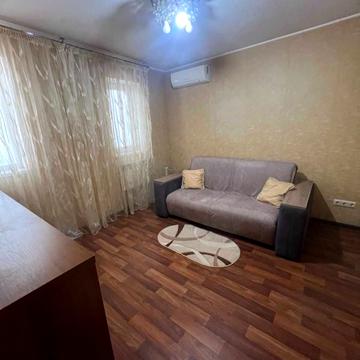 Сімферопольська вул., 20