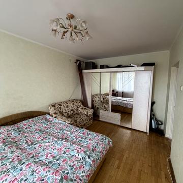 Оболонський просп., 45/28
