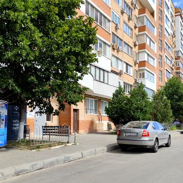 Сухумська вул., 24