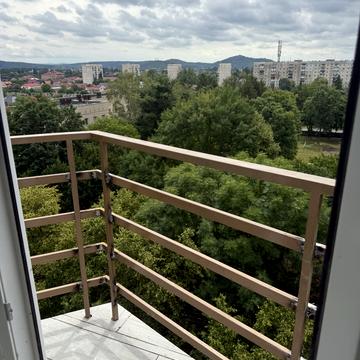 Росвигівська вул., 2