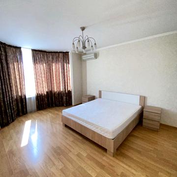 Осіння вул., 33