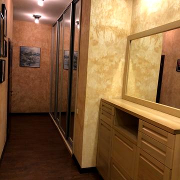 Володимира Івасюка просп. (Героїв Сталінграду), 4