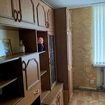 Камянська вул., 1
