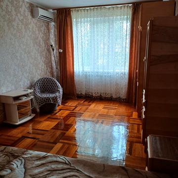 Клавдіївська вул., 23/15