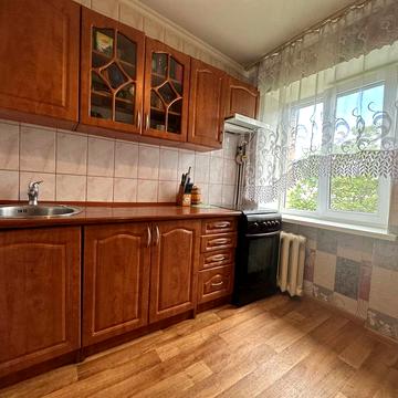 Дегтярівська вул., 28