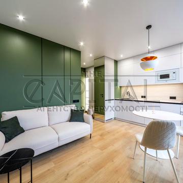 Салютна вул., (Будинок 02401-02403)