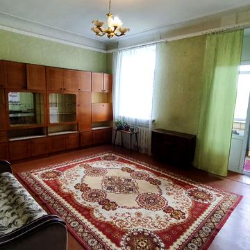 Придніпровська вул., 1