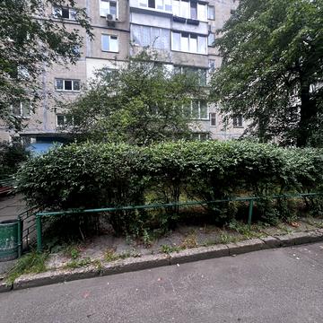 Березняківська вул., 14