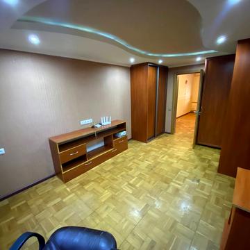 Чорних Запорожців вул. (Петра Запорожця), 9-А