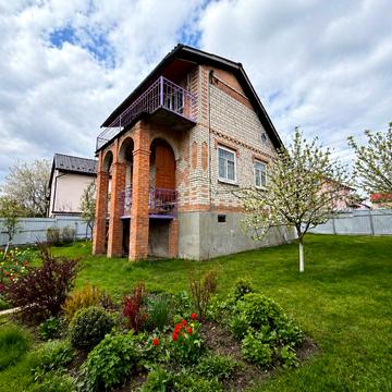 Виноградна вул., 52