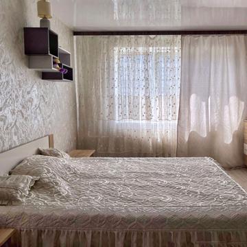 Оболонський просп., 25