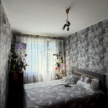 Юрія Кондратюка вул. (Комунарівська), 1