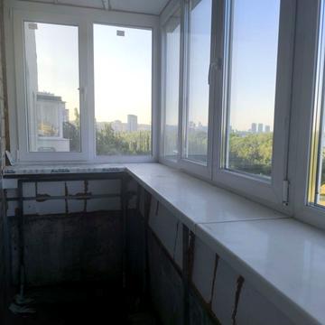 Набережна Перемоги вул., 118