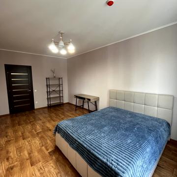 Сімї Кульженків вул. (Петра Дегтяренка), 21