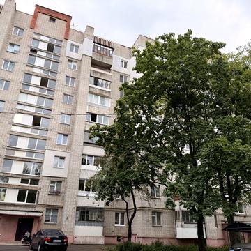 Івана Пулюя вул., 18
