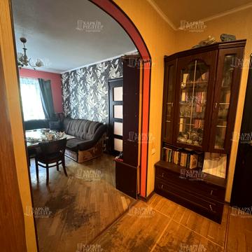 Москалівська вул. (Жовтневої Революції), 24