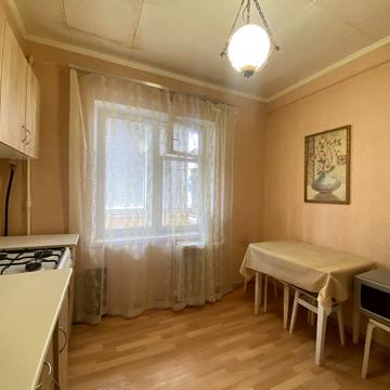 Володимира Івасюка просп. (Героїв Сталінграду), 7-Б