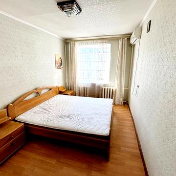Героїв просп., 50