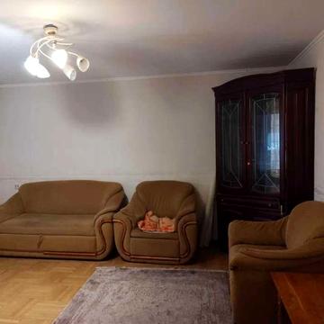 Павла Тичини просп., 8