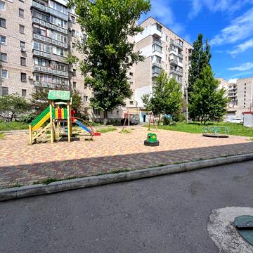 Червона вул., 14