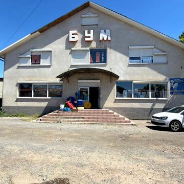 Київська вул., 1