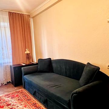 Ірини Бекешкіної вул. (Генерала Карбишева), 8