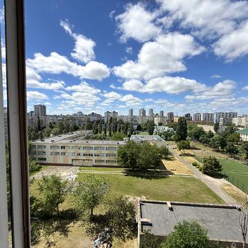 Йорданська вул. (Лайоша Гавро), 22-Б