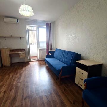 Кадетський Гай вул., 6