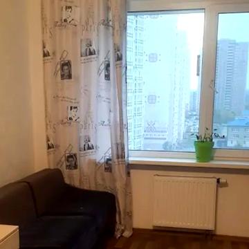 Бориса Гмирі вул., 10/40
