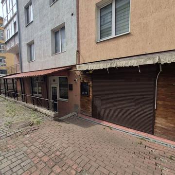 Євгена Коновальця вул., 138А