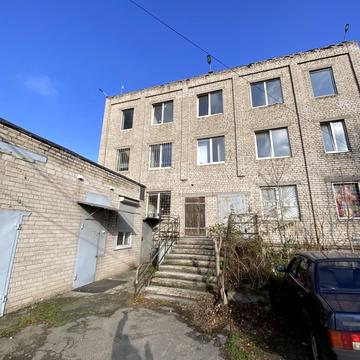Академіка Белелюбського вул., 44