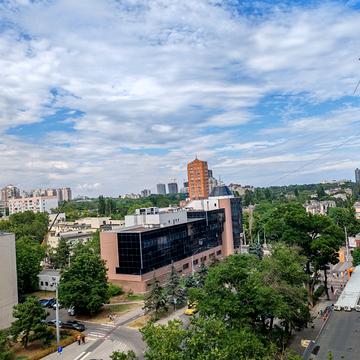 Артура Савельєва вул. (Черняховського), 1