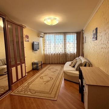 Вишгородська вул., 45/1