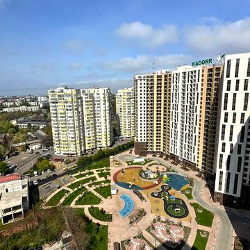 Краснова вул., (65 перлина)